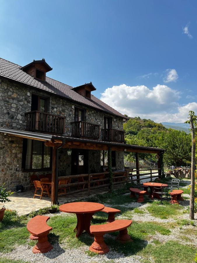 Guest House Aprripe Guri Firza Extérieur photo
