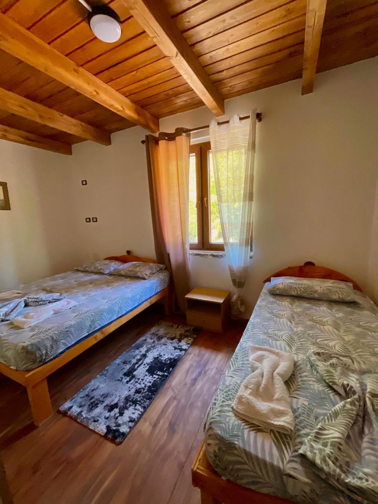 Guest House Aprripe Guri Firza Extérieur photo